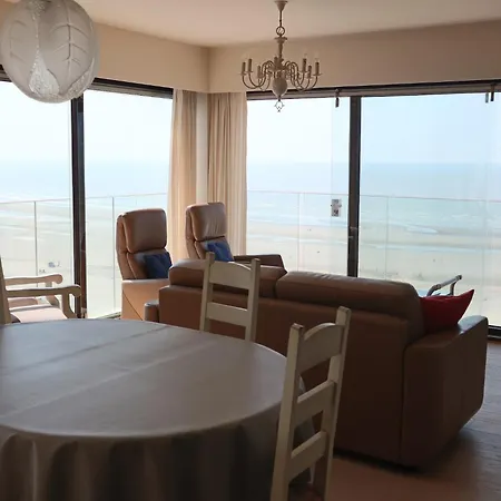 In With Terrace Nieuwpoort