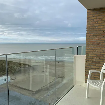 In With Terrace * Nieuwpoort